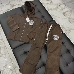 Survêtements de style urbain en nylon/coton personnalisés en usine - Avec motifs imprimés/brodés et personnalisation disponible - Product Image 6