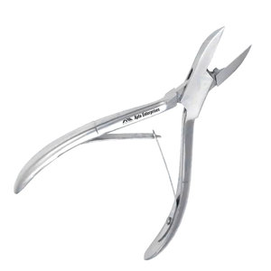 Coupe-ongles professionnel pour manucure et pédicure, pour une mise en forme des ongles lisse et fine, coupe-ongles de précision à pointe flèche - Product Image 1