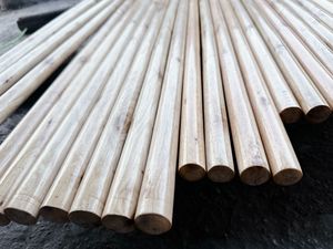 Bâtons de balai en bois d'eucalyptus de qualité supérieure de 120 cm avec tête en plastique balai de nettoyage de sol portable fabriqué au Vietnam best-seller - Product Image 6