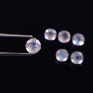 Lote al por mayor de piedras preciosas sueltas de piedra lunar arcoíris natural AA de 6x6 mm, talladas redondas y facetadas, calibradas para la fabricación de joyas. - Product Image 2