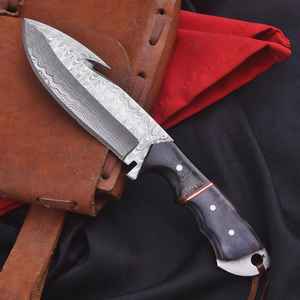 Couteau de chasse haut de gamme en acier Damas, lame fixe, forgé à la main sur mesure, avec crochet de dépecage, support OEM - Product Image 1