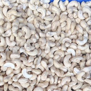 ซัพพลายเออร์ที่เชื่อถือได้ ซานติโก เวียดนาม เมล็ดมะม่วงหิมพานต์คั่วแบบขายส่ง Ww210 คุณภาพดีที่สุดจากซานติโก เวียดนาม - Product Image 1