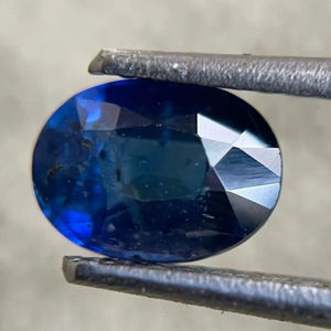 Saphir bleu naturel non monté, saphir bleu ovale des mines de Ceylan. Saphir bleu de Ceylan. - Product Image 1