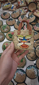Porte-clés en herbe de sauge tressée écologique pour mariage, ensemble de mini-sacs en paille naturelle faits à la main, breloque de sac, souvenir de fête - Macy - Product Image 1