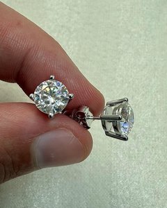 Pendientes de botón de moissanita de corte redondo de 6 mm, chapados en oro, plata de ley 925, unisex, regalo de cumpleaños o aniversario para parejas - Product Image 2