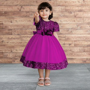 ชุดเดรสเด็กผู้หญิงสีม่วงประดับเลื่อมสำหรับงานแต่งงาน ชุดราตรีกำมะหยี่ปักลายหรูหราประดับโบว์ ชุดออกงานสำหรับเด็กเล็ก - Product Image 6