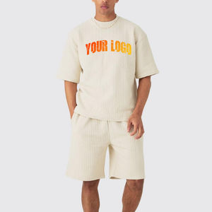 ชุดเสื้อและกางเกงขาสั้นพิมพ์ลายฤดูร้อนปี 2026 OEM รุ่นใหม่ล่าสุดสำหรับผู้ชาย ผลิตตามสั่ง วิ่งออกกำลังกายได้ ผลิตจากผ้าฝ้าย 100% ระบายอากาศได้ดี ขายส่ง - Product Image 4