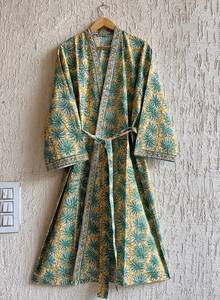 Kimono de Algodón Amarillo con Estampado Floral, Manga Tres Cuartos, Corte Holgado, Ropa Casual para Todas las Temporadas, Tejido Transpirable - Product Image 4