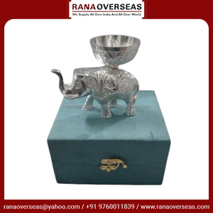 Diya Akhand en métal traditionnel luxueux en forme d'éléphant, plaqué or, vaisselle, offrande pour les festivals de Puja, cadeau, offrande spirituelle radieuse - Product Image 3