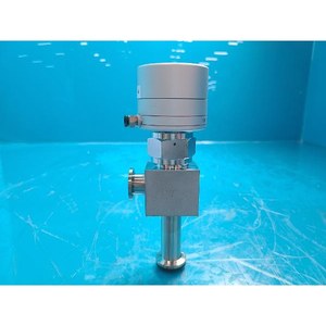 Válvula de Diafragma FUJIKIN 316L TIPO N.C 41358 Usada Como Está, Piezas de Equipos de Semiconductores Legacy - Product Image 1