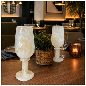 Offre Spéciale sur des Articles de Table de Luxe Uniques, Écologiques, Artisanaux et Faits à la Main : Gobelet Vintage en Onyx, Tasse en Pierre Naturelle pour Vin/Whisky - Product Image 1