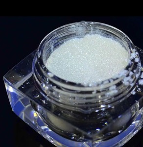 La poudre à récurer de diamant naturelle dans la gamme de 35 mesh à 400 mesh est considérée comme un grade abrasif grossier à moyen-fin - Product Image 1