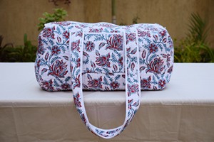 Bolsa de Lona Deportiva de Lujo Hecha a Mano con Estampado de Jungla, Gran Capacidad, Acolchada, con Cierre, para Fin de Semana, Casual, Ocasional - Product Image 2