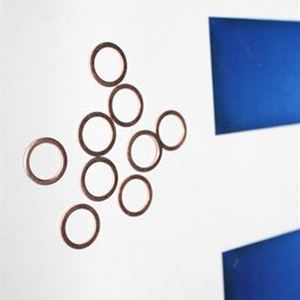 ชุดปะเก็นยางอุตสาหกรรมที่มีความแม่นยำสูง แต่ก็ทนทานต่ออุณหภูมิสูง ป้องกันการรั่วซึมของของเหลวในเครื่องยนต์ แหวนซีลป้องกันการรั่วซึม อุปกรณ์ฮาร์ดแวร์ - Product Image 1