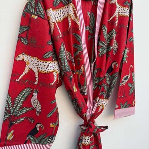 Kimono indio vintage informal de algodón, bata de baño, traje de noche, ropa de playa de verano, largo completo, sin mangas, cuello en V, suave, con logo frontal y estampado floral. - Product Image 2