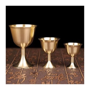Grands verres à vin incassables en acier inoxydable mat doré, design moderne, pour fêtes - Product Image 1