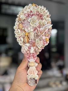 Miroir de maquillage artisanal en coquillages du Vietnam avec détails en coquillages, miroir de poche portable pour collections de cadeaux, style de vie côtier - Product Image 3