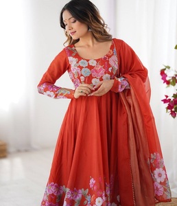 Conjunto de traje Anarkali de lujo en organza de seda pura y suave con patrón Kali, con dupatta de lona y pantalón, para fiesta, para mujer - Product Image 1