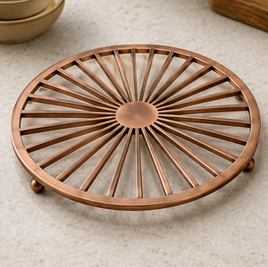 Sottopentola Rotondo in Rame Resistente al Calore con Design a Raggi, Tappetino da Tavolo per Piatti Caldi da Cucina - Product Image 1