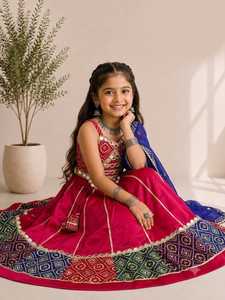 Ensemble Lehenga Choli brodé violet avec dupatta vert pour filles, tenue de mariage indienne traditionnelle, robe longue en polyester - Product Image 3