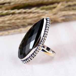 Anillo de Plata SHYAM JEWELRS con Ónix Negro en Forma de Lágrima, Corte Rosa, Diseño Tribal Vintage con Borde de Cuentas, Estilo Boho Hippie - Product Image 3