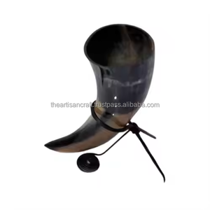 Grande corne à boire Viking avec support en fer forgé Tasse à bière de style nordique fabriquée à la main Idéal pour la décoration médiévale - Product Image 5