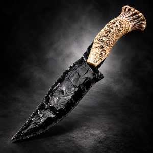 Couteau artisanal en obsidienne noire avec manche sculpté en bois de cerf – Poignard en pierre primitif - Product Image 5