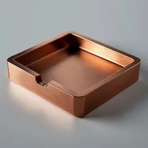 Cenicero de Metal de Diseño Elegante, Porta Cenizas de Cigarrillos, Resistente al Viento, para Interiores y Exteriores, Decoración para el Hogar - Product Image 1