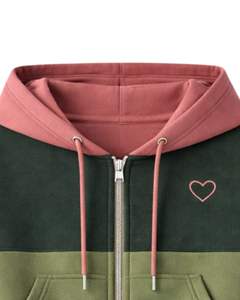 Ensemble décontracté deux pièces pour femme : crop top zippé à capuche et short cargo, coloris vert foncé et rose poudré, vente en gros - Product Image 6