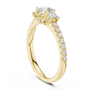 Bague de fiançailles en or jaune à trois pierres rondes serties de diamants, style classique, bijoux fins pour femmes - Product Image 4