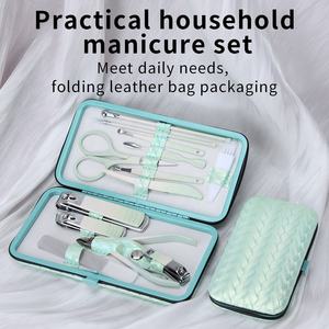 Ensemble de manucure et kits de toilettage vert menthe en acier inoxydable, outils de beauté avec étui en cuir, produits tendance par ANAAIF - Product Image 4
