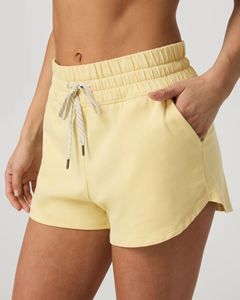 Shorts Deportivos de Moda para Mujer, Venta al Por Mayor, Personalizados, de Alta Demanda, Tela Suave, Shorts de Estilo Casual para Mujer, Ropa Urbana - Product Image 1