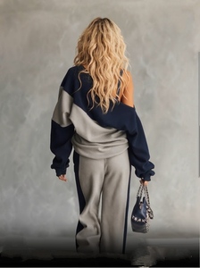 Conjunto de Sudadera de un Hombro con Bloques de Color y Pantalones Anchos para Mujer - Product Image 6