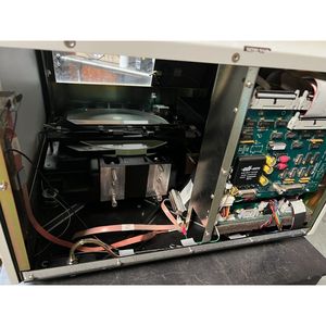 Profilateur de surface KLA Tencor P11, outil de précision, sans PC - Équipement et pièces semi-conductrices d'occasion fiables à l'échelle mondiale chez - Product Image 1