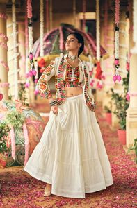Conjunto de Lehenga Choli InCotton.M de Algodón Puro con Bordado, Cordón Ajustable, Largo hasta el Suelo, Sin Arrugas, de Secado Rápido y con Protección Solar - Product Image 1