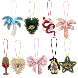 Porte-clés personnalisé avec nom brodé en perles pour breloques de sac - Product Image 6