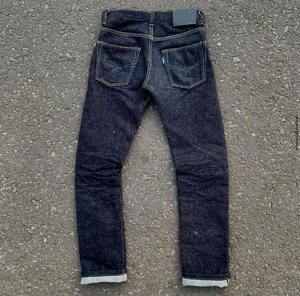 Jean en denim ciré ample pour homme, coupe décontractée, noir, style streetwear hip-hop, vente en gros pour designers - Product Image 4