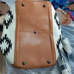 Bolsa de lona unisex con estampado azteca, tipo sábanas de caballo, para hombro, fin de semana, viaje, con cremallera, estilo occidental, para uso diario - Product Image 5