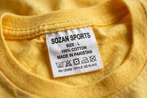 Camiseta de Verano para Mujer, Talla Grande, Cuello Redondo, Manga Corta, Color Sólido, Algodón Amarillo, con Logotipo Estampado en la Parte Delantera, de Alta Calidad - Product Image 4