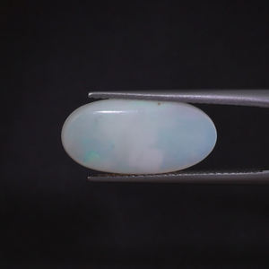 Opale blanche naturelle, pierre précieuse en vrac, 4,52 carats, taille ovale 18,5x9mm, certifiée IGI, taillée à la main, polie, avec traitement de cirage/lustrage léger, vente en gros - Product Image 3