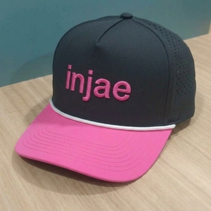 Casquettes de golf 5 panneaux personnalisées OEM avec broderie plate, visière pré-courbée structurée, ODM, faible MOQ, usine de casquettes - Product Image 2