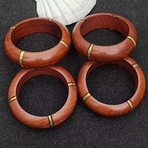 Brazalete de Resina Clásico Hecho a Mano al por Mayor, Diseño Moderno y de Tendencia en Varios Colores, Tamaño Personalizado para Accesorios de Joyería - Product Image 1