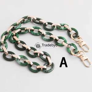 Collar de Cadena de Resina Moderno y Elegante, Joyería de Moda para Mujer, Accesorios de Diseño, Tradebyd - Product Image 1