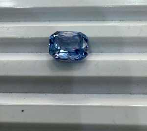 Zafiro Azul de la India Natural de 1.90 Quilates, Corte Esmeralda, Sin Calentar, Certificado por IGI, Gema Suelta para Anillos de Compromiso Personalizados - Product Image 4