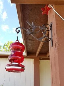 Support mural décoratif en fer pour plantes suspendues, paniers de fleurs, mangeoires à oiseaux, carillons éoliens et lanternes - Lot de 1 - Product Image 4