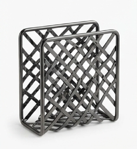 Porte-serviettes moderne en métal noir avec motif géométrique, design autoportant pour la décoration de table, utilisation en cuisine et en hôtel - Product Image 1