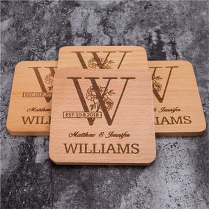 Sous-verre personnalisé en bois de hêtre, gravé au laser avec initiales et monogramme floral, rond, pour table basse et décoration intérieure - Product Image 2