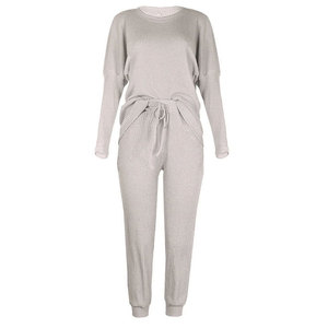 ชุดโซฟาคุณภาพสูง ทนทาน ออกแบบมาเพื่อความสบายยาวนานและเหมาะสำหรับการใช้งานในบ้านทุกวัน - Product Image 1