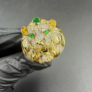 Anillo de Moissanita con Cabeza de Rey León para Hombre, Banda Pavé Chapada en Oro, Plata Fina 925 Original, Regalo para Amantes de los Animales y Amigos - Product Image 1