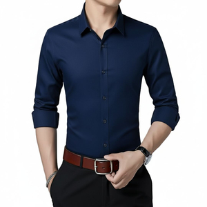 Camisa de Vestir para Hombre, Color Verde Esmeralda Oscuro, Corte Entallado, Manga Larga, Tela Satinada, Secado Rápido, Alta Calidad, para Oficina - Product Image 2